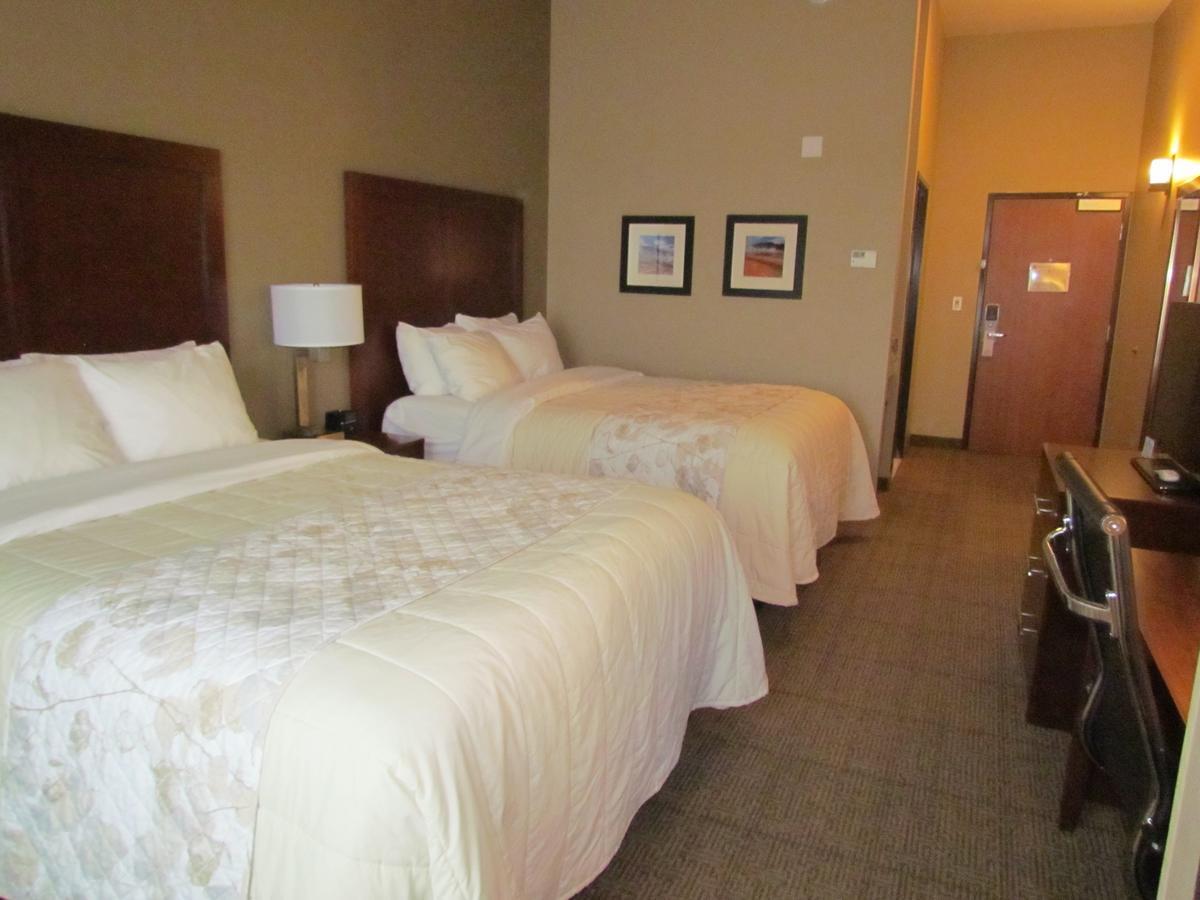 Heartland And Hotel